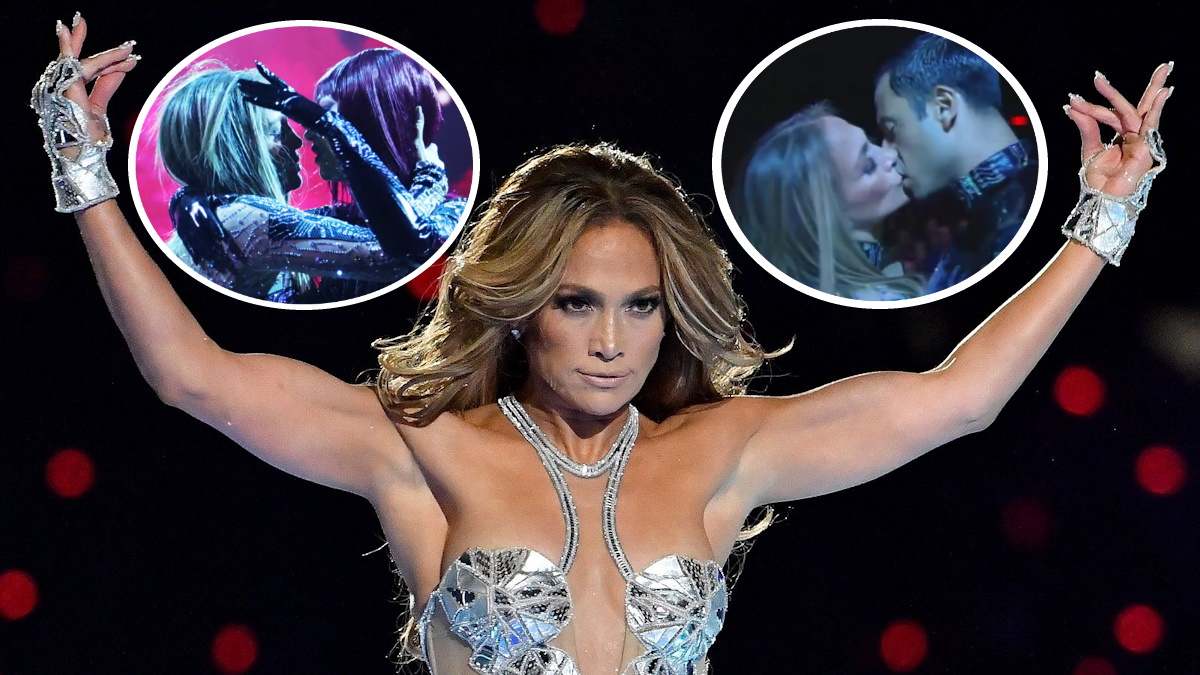 Jennifer Lopez sorprende con beso a dos bailarines en su regreso triunfal a los AMAs