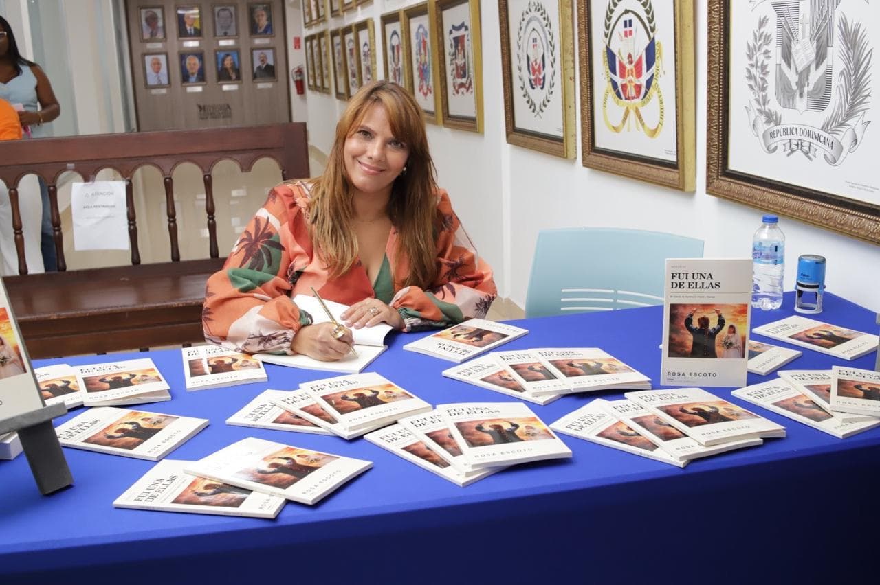 Periodista Rosa Escoto pone en circulación su obra: “Fui una de ellas” en la Feria Internacional del Libro