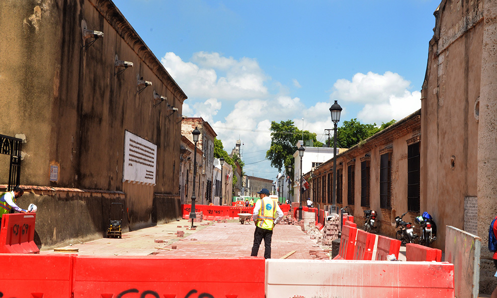 Tardanza en remozamiento Ciudad Colonial provoca preocupación