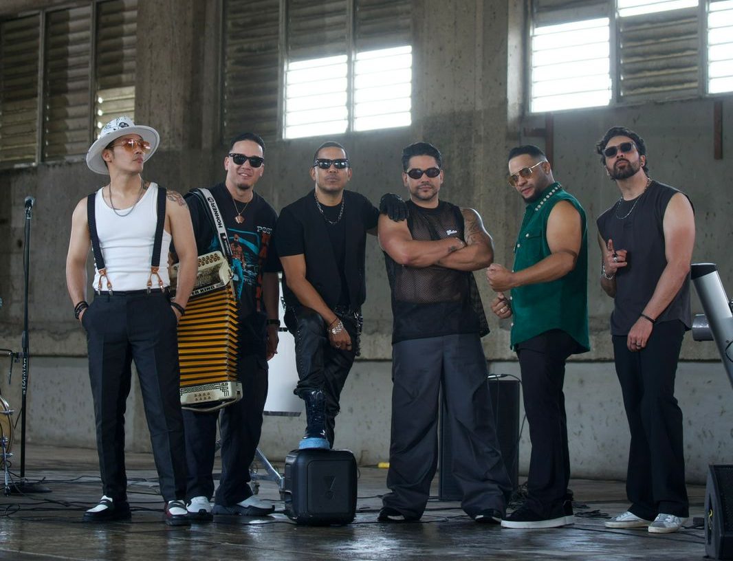 Ilegales y El Grupaso se juntan para darnos “El Truquito”