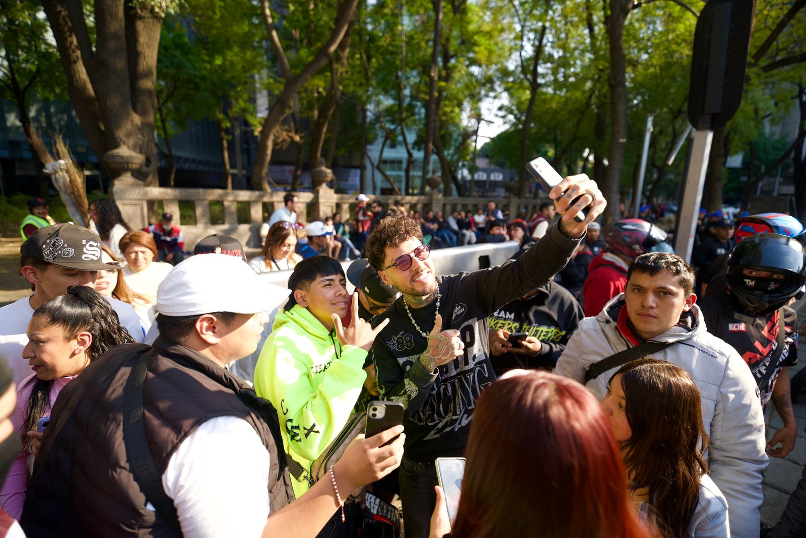 Dalex celebra el éxito de “Honguito” junto a Farruko y anuncia nuevo EP