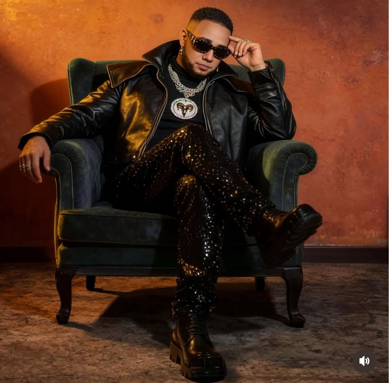 Elvis Martínez llevará su bachata romántica al Parque Central de Santiago este 4 de julio