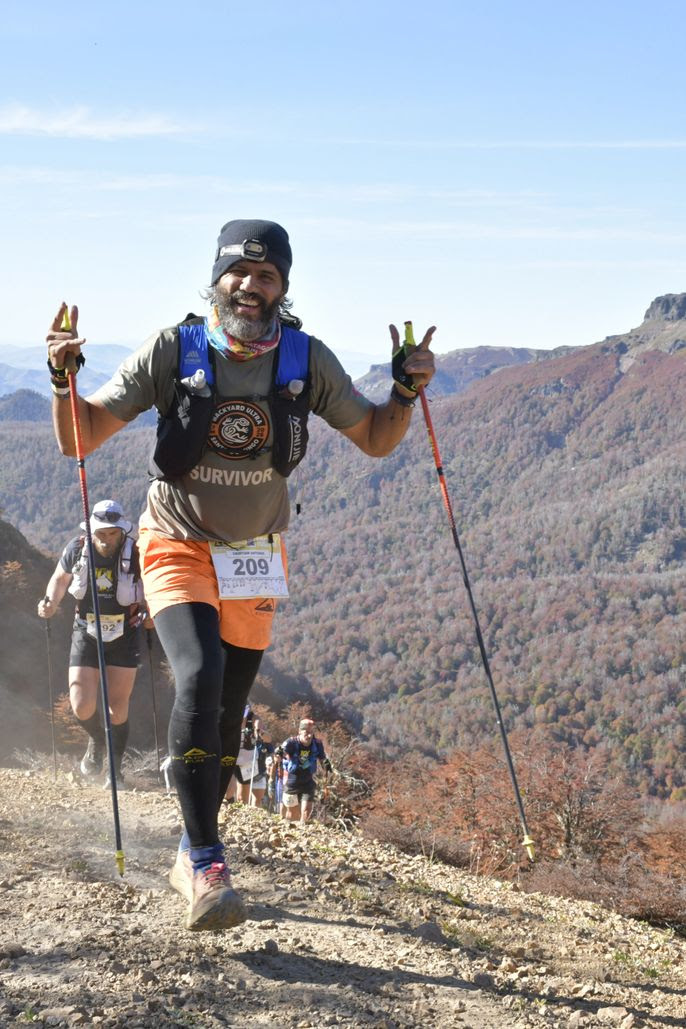 Dominicano Cristian Minaya hace historia al completar las 100 millas de la Patagonia Run 2026
